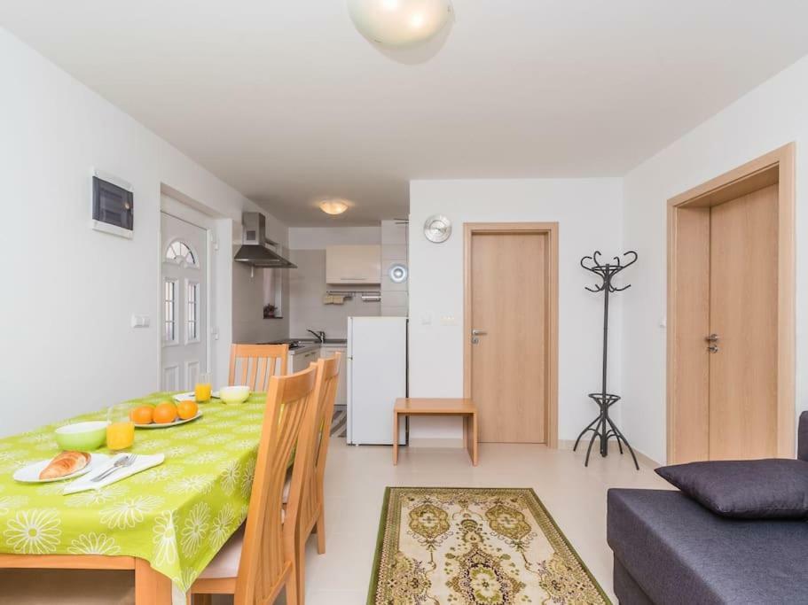 Apartment F-3 Klimno Zewnętrze zdjęcie